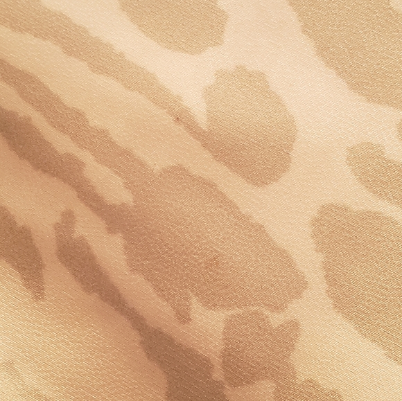 Good American sz 2 essentials Leopard foil crop leggings NWOT - Picture 6 of 6